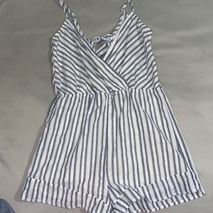 la hearts romper blue and white striped
